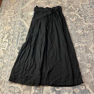 Uniqlo Black A-Line Skirt